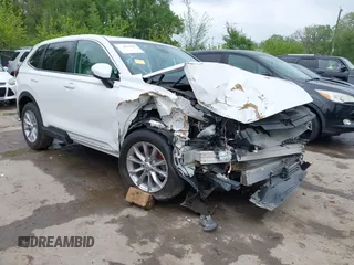 2025 Honda CR-V EX-L with VIN 2HKRS4H78SH407208, listed as a IAAI auction lot 41023125 with 5,817 mi miles and . Bid and sale history available at carsss.com. Image 1.