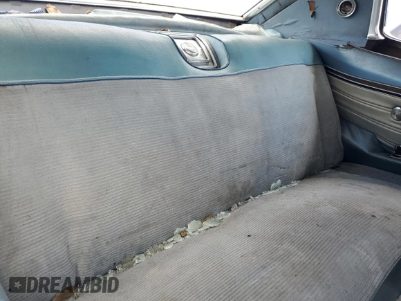 1966 Chevrolet Caprice z VIN 166476N106864, wystawiony jako Copart lot #63774254 z przebiegiem 78 641 mil mil oraz Czysty tytuł • Clean title. Historia ofert i sprzedaży dostępna na DreamBid. Obrazek 10.