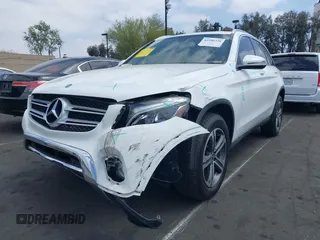 2019 Mercedes-Benz GLC 300 with VIN WDC0G4JB0KF670869, listed as a IAAI auction lot 42106326 with 51,047 mi miles and . Bid and sale history available at DreamBid. Image 6.