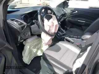 2013 Ford Escape Titanium с VIN 1FMCU0J91DUD39570, выставлен на аукционе IAAI как лот 42014892 с пробегом 55 184 миль миль и . История ставок и продаж доступна на DreamBid. Изображение 5.