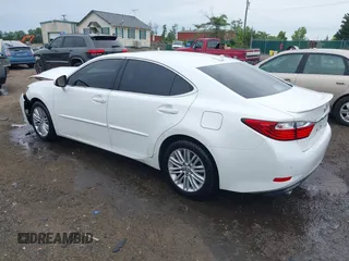 2013 Lexus ES 250 с VIN JTHBK1GG5D2060358, выставлен на аукционе IAAI как лот 42337727 с пробегом 140 768 миль миль и . История ставок и продаж доступна на DreamBid. Изображение 3.