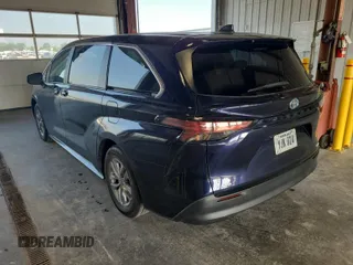 2022 Toyota Sienna LE с VIN 5TDKSKFC8NS070785, выставлен на аукционе IAAI как лот 42564790 с пробегом 110 993 миль миль и . История ставок и продаж доступна на DreamBid. Изображение 28.