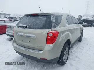 2015 Chevrolet Equinox LS with VIN 2GNALAEK3F1178551, listed as a IAAI auction lot 41300926 with 94,921 mi miles. Bid and sale history available at carsss.com. Image 4.