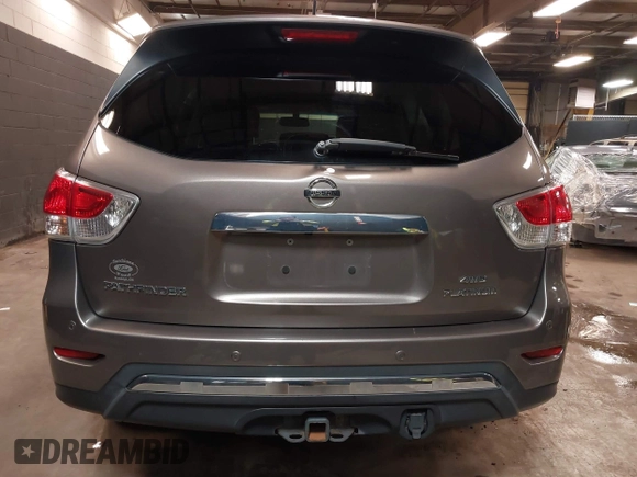 2013 Nissan Pathfinder SV with VIN 5N1AR2MM9DC689684, listed as a IAAI auction lot 41749471 with 162,065 mi miles. Bid and sale history available at carsss.com. Image 16.