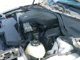 2015 BMW 3 Series 320i xDrive с VIN WBA3C3C58FK201197, выставлен на аукционе IAAI как лот 41715554 с пробегом 108 022 миль миль и . История ставок и продаж доступна на DreamBid. Изображение 19.
