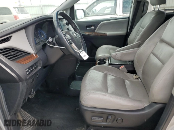 2015 Toyota Sienna Limited z VIN 5TDDK3DC5FS127754, wystawiony jako Copart lot #57437715 z przebiegiem 99 496 mil mil oraz Szkoda całkowita • Salvage title. Historia ofert i sprzedaży dostępna na DreamBid. Obrazek 7.