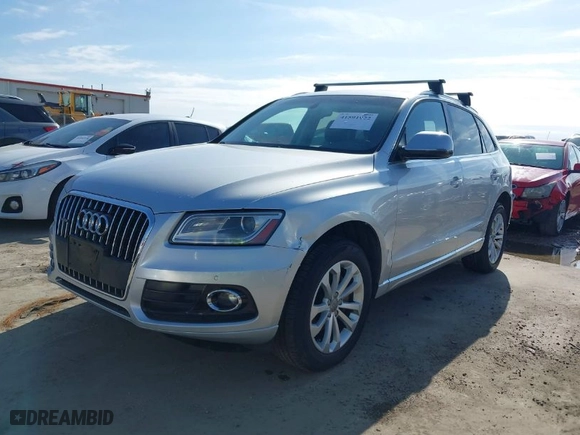2013 Audi Q5 Premium Plus with VIN WA1LFAFP1DA021780, listed as a IAAI auction lot 41591922 with 188,360 mi miles. Bid and sale history available at carsss.com. Image 2.