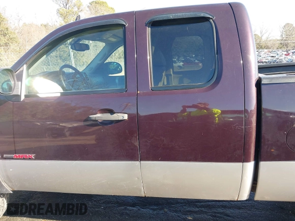 2008 Chevrolet Silverado 1500 with VIN 2GCFK19Y081135708, listed as a IAAI auction lot 41305057 with 206,468 mi miles and . Bid and sale history available at DreamBid. Image 14.