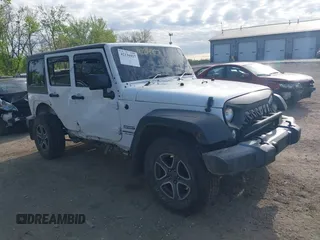 2016 Jeep Wrangler Unlimited Sport RHD z VIN 1C4BJWKG1GL336798, wystawiony jako IAAI lot #42134427 z przebiegiem 179 500 mil mil oraz . Historia ofert i sprzedaży dostępna na DreamBid. Obrazek 1.