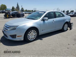 2010 Ford Fusion Hybrid with VIN 3FADP0L34AR137176, listed as a Copart auction lot 62146865 with 135,293 mi miles and Salvage title. Bid and sale history available at DreamBid. Image 1.