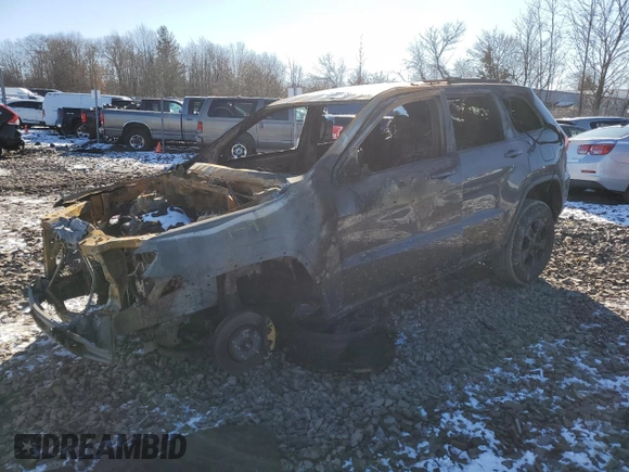 2017 Jeep Grand Cherokee Laredo with VIN 1C4RJFAGXHC849338, listed as a Copart auction lot 41702475 with 0 mi miles and Salvage Title. Bid and sale history available at carsss.com. Image 1.