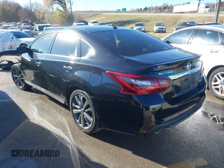 2018 Nissan Altima SR with VIN 1N4AL3AP4JC293173, listed as a IAAI auction lot 41079793 with 95,390 mi miles and . Bid and sale history available at carsss.com. Image 3.