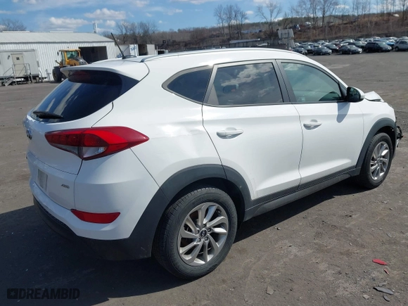 2016 Hyundai Tucson SE with VIN KM8J3CA48GU087840, listed as a IAAI auction lot 41855450 with 106,524 mi miles. Bid and sale history available at carsss.com. Image 4.
