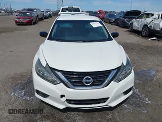 2017 Nissan Altima SR with VIN 1N4AL3AP7HC218218, listed as a IAAI auction lot 41848359 with 175,626 mi miles and . Bid and sale history available at carsss.com. Image 12.