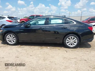 2025 Chevrolet Malibu LT with VIN 1G1ZD5STXSF127685, listed as a IAAI auction lot 42191639 with 17,967 mi miles and . Bid and sale history available at DreamBid. Image 14.