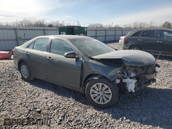 2014 Toyota Camry L with VIN 4T1BF1FK1EU853640, listed as a Copart auction lot 45773795 with 30,379 mi miles and Salvage Title. Bid and sale history available at DreamBid. Image 4.