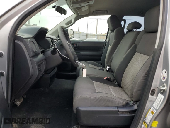 2014 Toyota Tundra SR z VIN 5TFRM5F13EX075881, wystawiony jako Copart lot #53106215 z przebiegiem 155 121 mil mil oraz Szkoda całkowita • Salvage title. Historia ofert i sprzedaży dostępna na DreamBid. Obrazek 7.