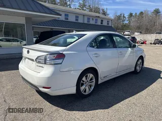 2010 Lexus HS with VIN JTHBB1BA5A2016598, listed as a IAAI auction lot 41945811 with 252,782 mi miles. Bid and sale history available at carsss.com. Image 4.