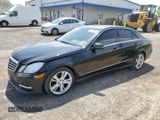 2013 Mercedes-Benz E 350 Luxury with VIN WDDHF8JB6DA719260, listed as a Copart auction lot 57245605 with 106,813 mi miles and Clean title. Bid and sale history available at DreamBid. Image 1.