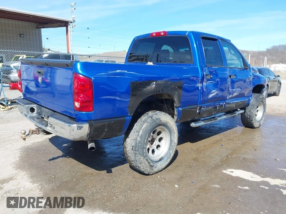 2007 Dodge 1500 SLT with VIN 1D7HU18N47J541768, listed as a IAAI auction lot 41865815 with 141,156 mi miles. Bid and sale history available at carsss.com. Image 4.
