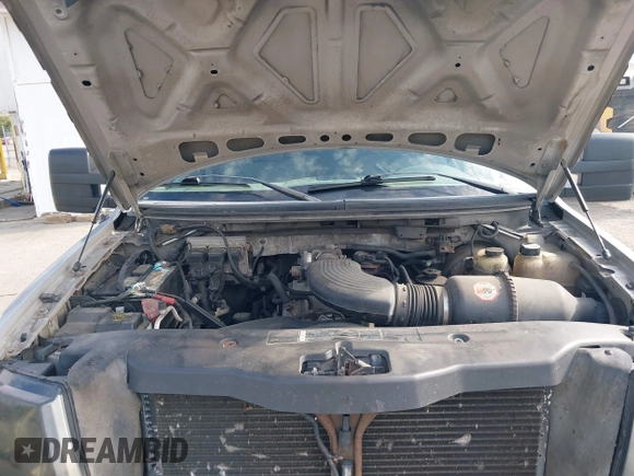 2005 Ford F-150 STX с VIN 1FTRX14W85FB40602, выставлен на аукционе IAAI как лот 42659636 с пробегом 164 431 миль миль и . История ставок и продаж доступна на DreamBid. Изображение 10.