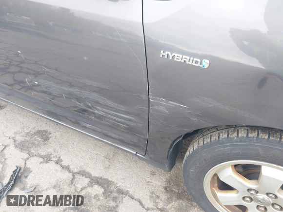 2007 Toyota Prius with VIN JTDKB20U673207969, listed as a IAAI auction lot 41897542 with 374,266 mi miles. Bid and sale history available at carsss.com. Image 6.