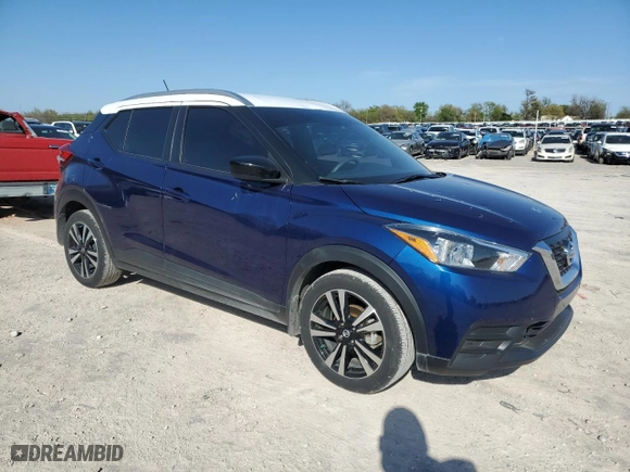2018 Nissan Kicks SV with VIN 3N1CP5CU6JL520747, listed as a Copart auction lot 52499745 with 27,674 mi miles and Salvage Title. Bid and sale history available at carsss.com. Image 4.