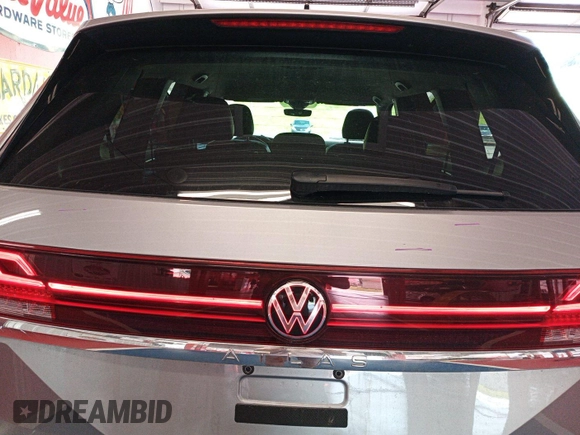 2024 Volkswagen Atlas SE with VIN 1V2HR2CA9RC557329, listed as a IAAI auction lot 42734151 with 19,097 mi miles and . Bid and sale history available at DreamBid. Image 10.