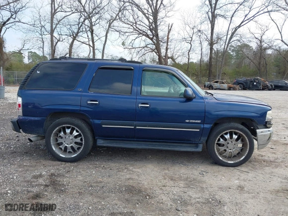 2001 Chevrolet Tahoe LT with VIN 1GNEC13T81R220256, listed as a IAAI auction lot 41800905 with 251,247 mi miles. Bid and sale history available at carsss.com. Image 13.