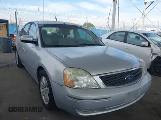 2005 Ford Five Hundred SEL z VIN 1FAFP24145G167793, wystawiony jako IAAI lot #41757939 z przebiegiem 138 082 mil mil oraz . Historia ofert i sprzedaży dostępna na DreamBid. Obrazek 1.