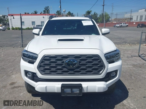 2023 Toyota Tacoma SR5 z VIN 3TMDZ5BN3PM160975, wystawiony jako IAAI lot #42024778 z przebiegiem 41 621 mil mil oraz . Historia ofert i sprzedaży dostępna na DreamBid. Obrazek 11.