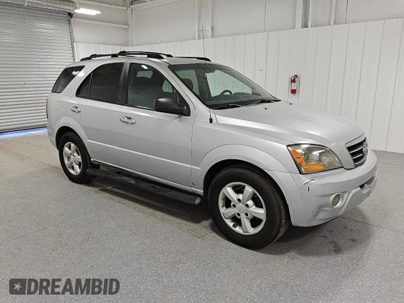 2007 Kia Sorento LX z VIN KNDJD736075700860, wystawiony jako Copart lot #82119114 z przebiegiem 290 641 mil mil oraz Czysty tytuł • Clean title. Historia ofert i sprzedaży dostępna na DreamBid. Obrazek 4.