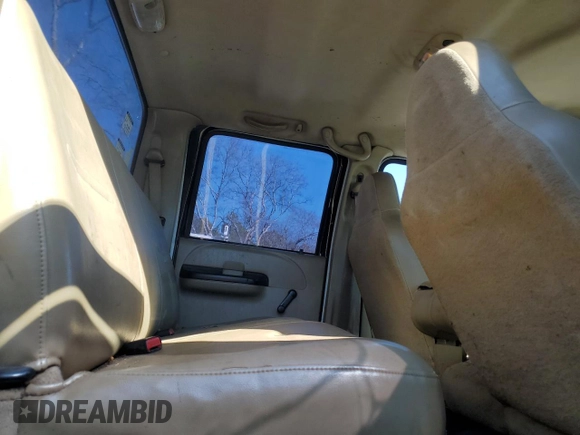 2005 Ford F-350 XL с VIN 1FTWW32P25EA98589, выставлен на аукционе Copart как лот 46894705 с пробегом 256 232 миль миль и Списание • Salvage title. История ставок и продаж доступна на DreamBid. Изображение 10.