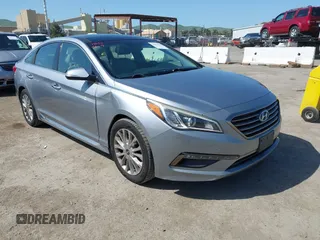 2015 Hyundai Sonata Limited with VIN 5NPE34AF1FH100238, listed as a IAAI auction lot 42001490 with 96,382 mi miles and . Bid and sale history available at carsss.com. Image 1.
