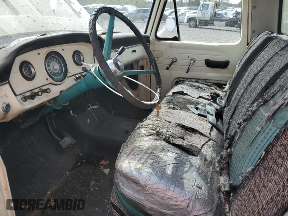1966 Ford F-250 z VIN F25YR872296, wystawiony jako Copart lot #52436355 z przebiegiem 22 587 mil mil oraz Czysty tytuł • Clean title. Historia ofert i sprzedaży dostępna na DreamBid. Obrazek 7.