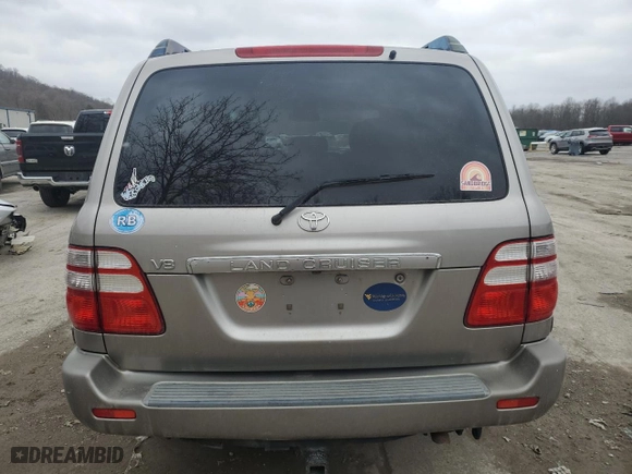 2004 Toyota Land Cruiser with VIN JTEHT05J342057830, listed as a Copart auction lot 48140875 with 249,204 mi miles and Clean Title. Bid and sale history available at carsss.com. Image 6.
