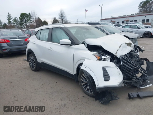 2022 Nissan Kicks SV with VIN 3N1CP5CV7NL493279, listed as a IAAI auction lot 41692610 with 34,245 mi miles. Bid and sale history available at carsss.com. Image 1.