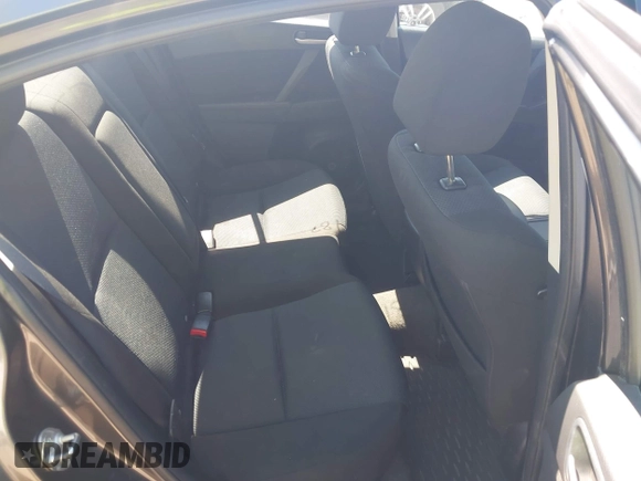 2011 Mazda 3 i Touring with VIN JM1BL1VG2B1363375, listed as a IAAI auction lot 42810182 with 132,073 mi miles and . Bid and sale history available at DreamBid. Image 8.