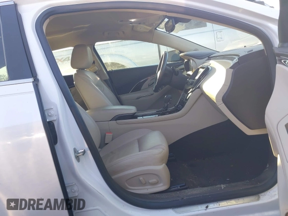 2015 Buick LaCrosse Leather with VIN 1G4GB5G30FF249390, listed as a IAAI auction lot 41613695 with 111,418 mi miles. Bid and sale history available at carsss.com. Image 5.