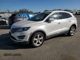 2017 Lincoln MKC Premiere with VIN 5LMCJ1D93HUL54665, listed as a Copart auction lot 53389735 with 117,852 mi miles and Clean Title. Bid and sale history available at carsss.com. Image 1.