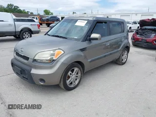 2010 Kia Soul + with VIN KNDJT2A20A7084899, listed as a IAAI auction lot 41990009 with 210,572 mi miles and . Bid and sale history available at DreamBid. Image 18.