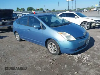 2004 Toyota Prius with VIN JTDKB20U340049006, listed as a IAAI auction lot 42230821 with 252,004 mi miles and . Bid and sale history available at DreamBid. Image 1.