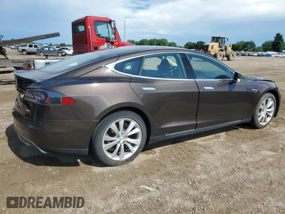 2014 Tesla Model S 60 with VIN 5YJSA1H17EFP31977, listed as a Copart auction lot 62521525 with Not provided miles and Clean title. Bid and sale history available at DreamBid. Image 3.