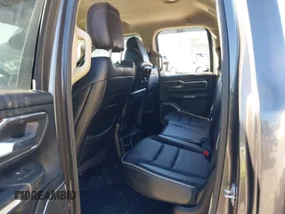 2019 Ram 1500 Laramie with VIN 1C6SRFDTXKN860913, listed as a IAAI auction lot 41356687 with 199,485 mi miles. Bid and sale history available at carsss.com. Image 8.