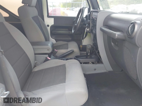 2008 Jeep Wrangler X with VIN 1J4FA24168L652177, listed as a IAAI auction lot 42284529 with 171,141 mi miles and . Bid and sale history available at DreamBid. Image 5.