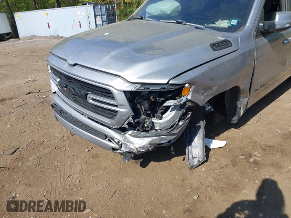 2019 Ram 1500 Big Horn z VIN 1C6SRFFT6KN733556, wystawiony jako IAAI lot #42151868 z przebiegiem 54 222 mil mil oraz . Historia ofert i sprzedaży dostępna na DreamBid. Obrazek 6.