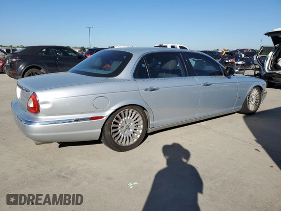 2006 Jaguar XJ Vanden Plas with VIN SAJWA82B86SH10866, listed as a Copart auction lot 69985864 with 244,998 mi miles and Clean Title. Bid and sale history available at carsss.com. Image 3.