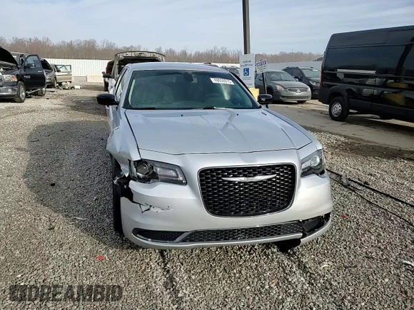 2019 Chrysler 300 Touring with VIN 2C3CCAAG2KH654488, listed as a Copart auction lot 49056915 with 72,227 mi miles and Salvage Title. Bid and sale history available at carsss.com. Image 13.