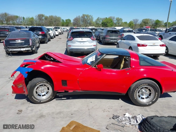 1981 Chevrolet Corvette with VIN 1G1AY8768B5105437, listed as a IAAI auction lot 41842131 with 41,275 mi miles. Bid and sale history available at carsss.com. Image 14.