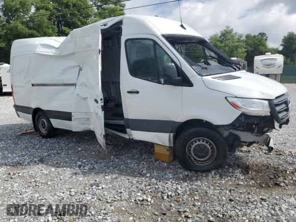 2021 Mercedes-Benz Sprinter Cargo with VIN W1W40CHY1MT054509, listed as a Copart auction lot 67326124 with Not Provided miles and Salvage Title. Bid and sale history available at carsss.com. Image 4.